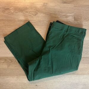 Slim Capri 4-Season Pant Hunter Green